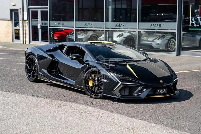 Lamborghini Revuelto