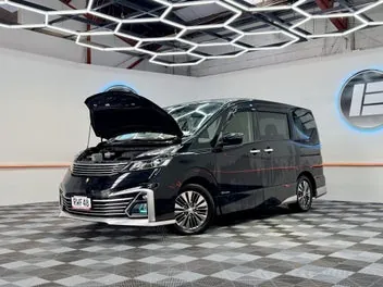 Nissan Serena 2017 photo 4