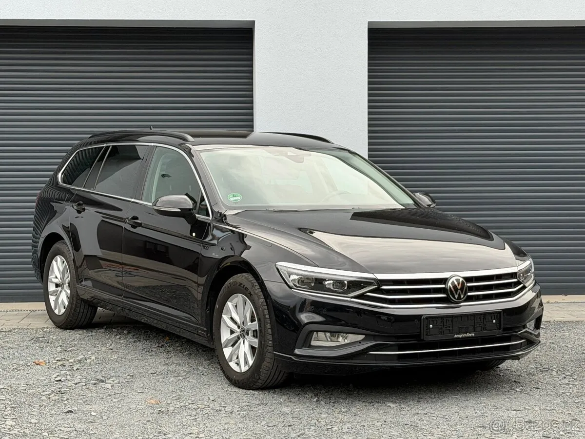 Volkswagen Passat 2023 photo 3