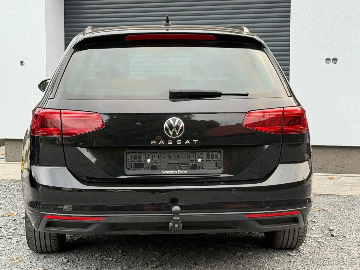 Volkswagen Passat 2023 photo 5