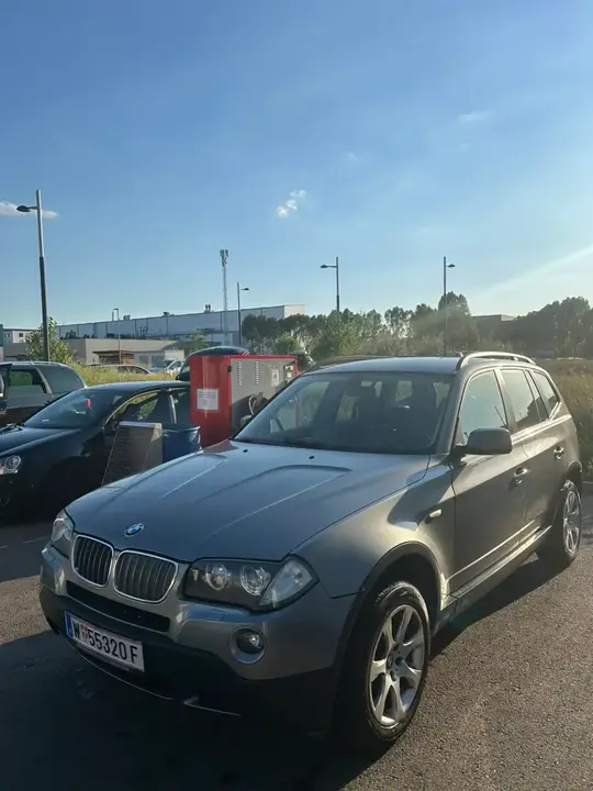 BMW X3 2009 photo 2