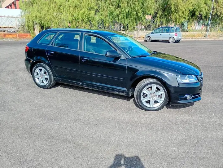 Audi A3 2012 photo 2