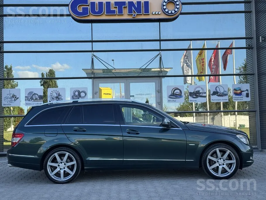 Mercedes-Benz C320 2008 photo 5