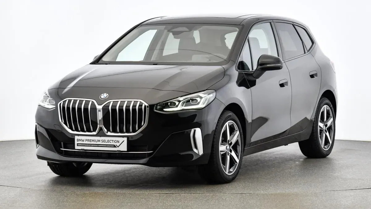 BMW 2 Series 2024 photo 3