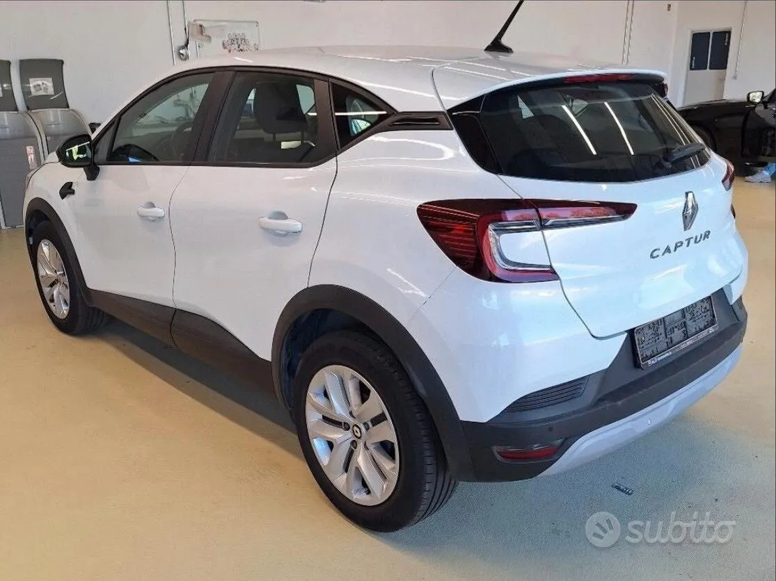 Renault Captur 2023 photo 5