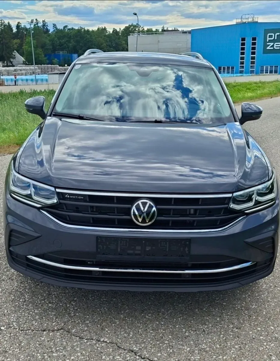 Volkswagen Tiguan 2021 photo 2