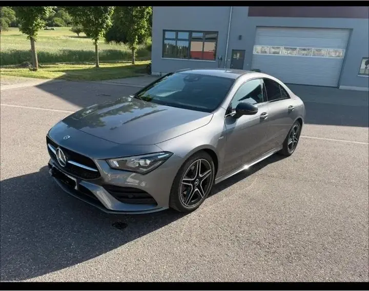 Mercedes-Benz Cla 200 Amg-Line