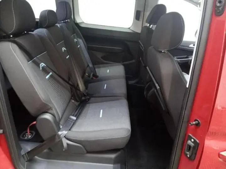 Ford Grand Tourneo Connect 2023 photo 5