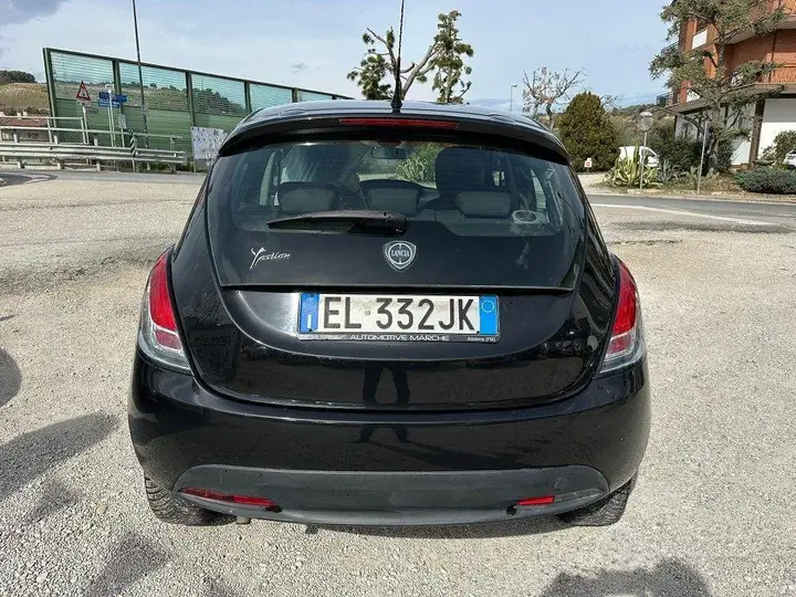 Lancia Ypsilon 2012 photo 5