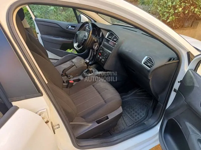 Citroen C4 2015 photo 5