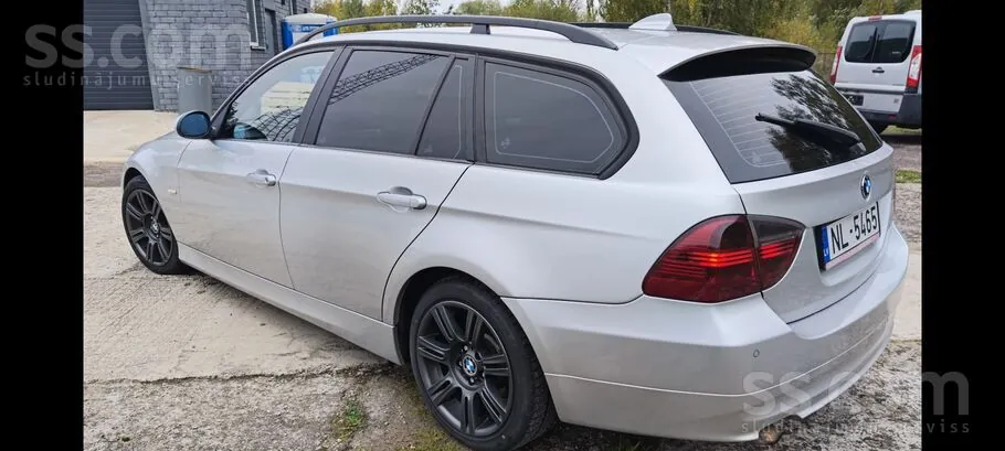 BMW 318 2007 photo 5