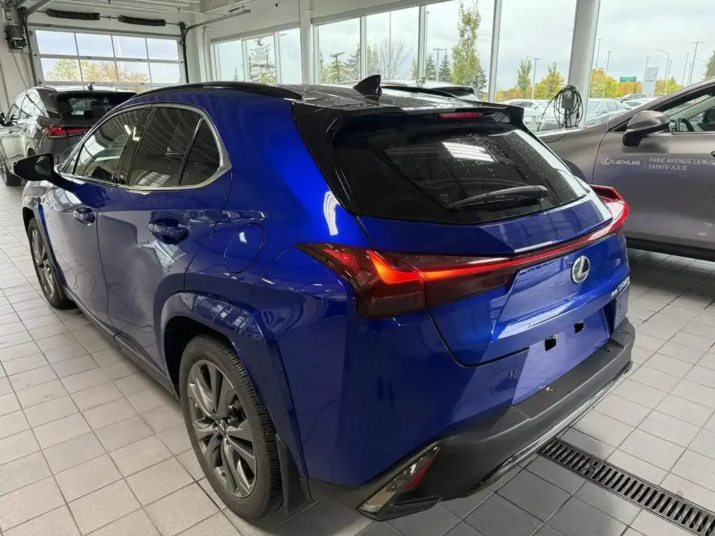 Lexus Ux 2023 photo 4