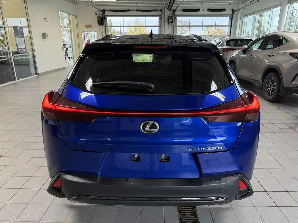 Lexus Ux 2023 photo 5