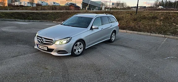 Mercedes-Benz E220 D 2014 photo 5