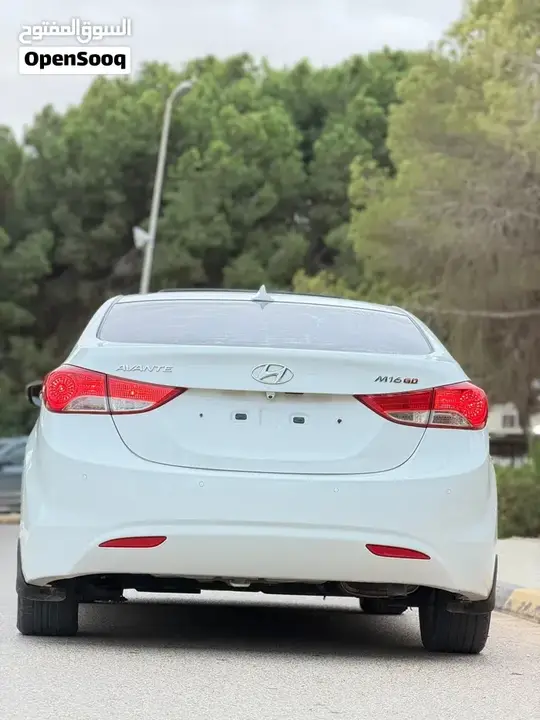 Hyundai Elantra 2012 photo 2