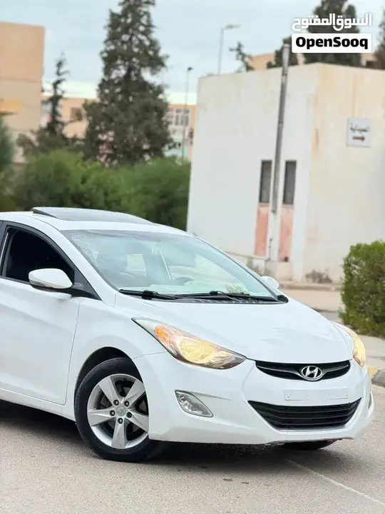 Hyundai Elantra 2012 photo 4