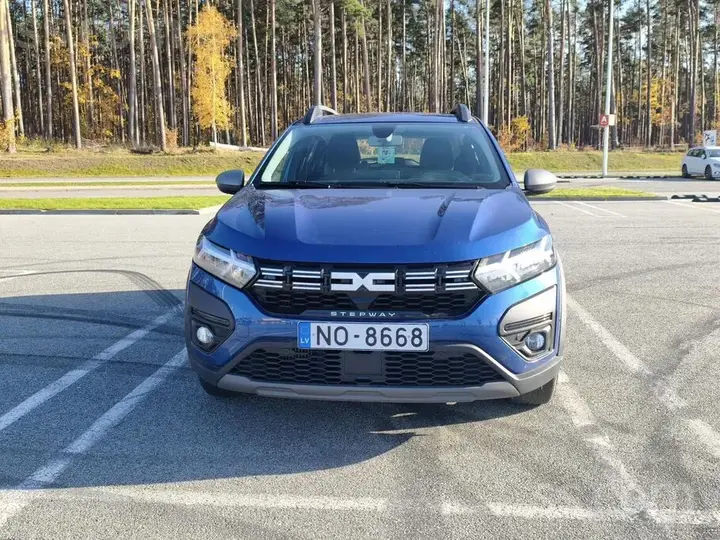 Dacia Sandero 2023 photo 2