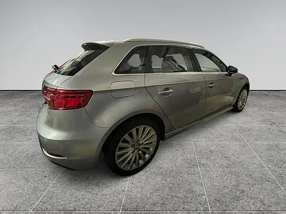 Audi E-Tron 2017 photo 5