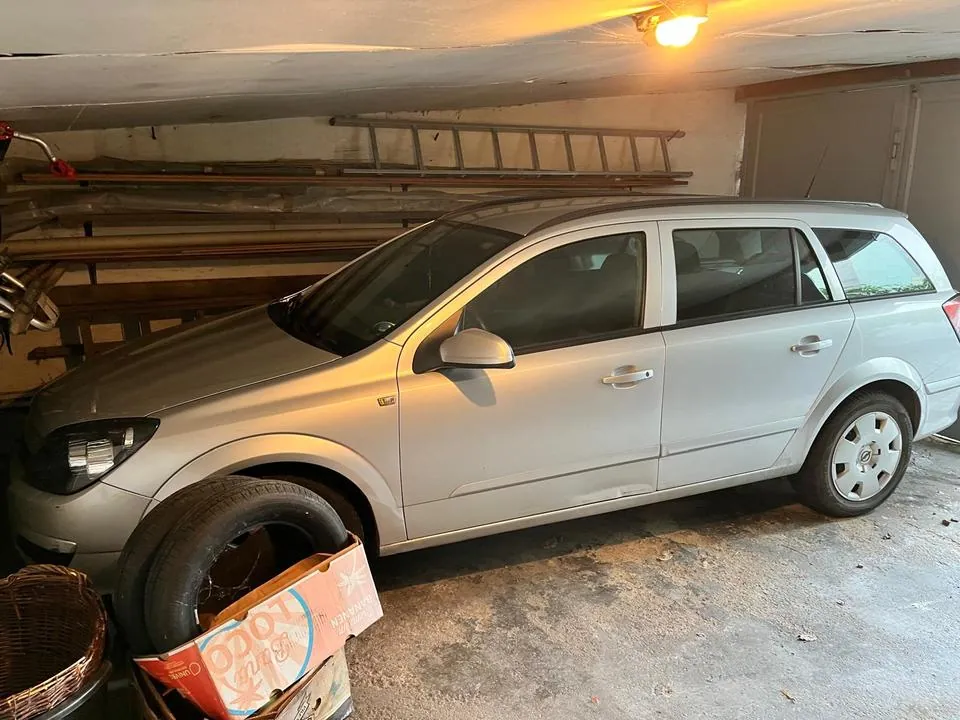 Opel Astra Caravan