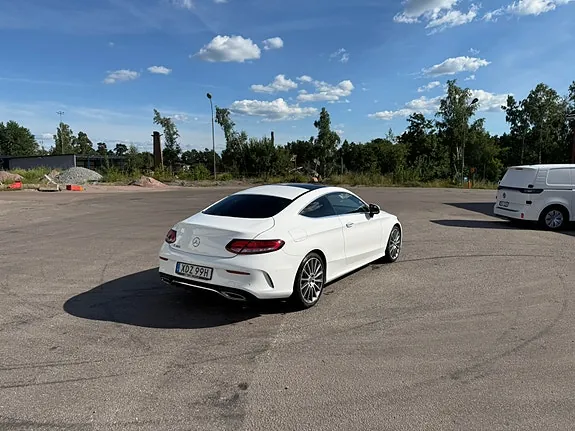 Mercedes-Benz C300 2021 photo 2