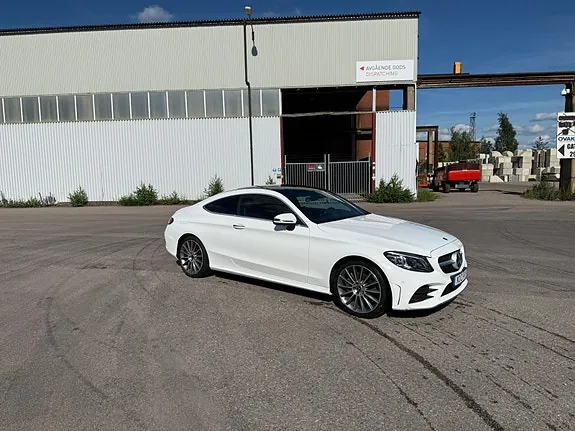 Mercedes-Benz C300 2021 photo 3