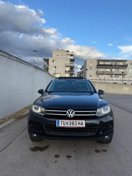Volkswagen Touareg 2011 photo 2