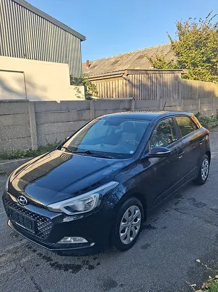Hyundai I20 2015 photo 3