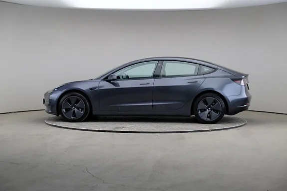 Tesla Model 3 2023 photo 4