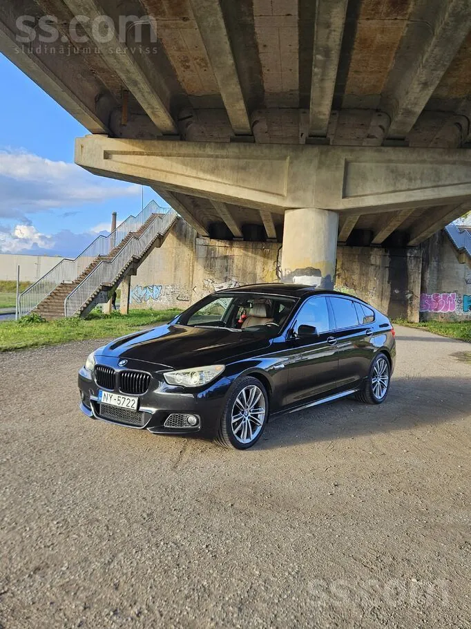 BMW 530D 2010 photo 2