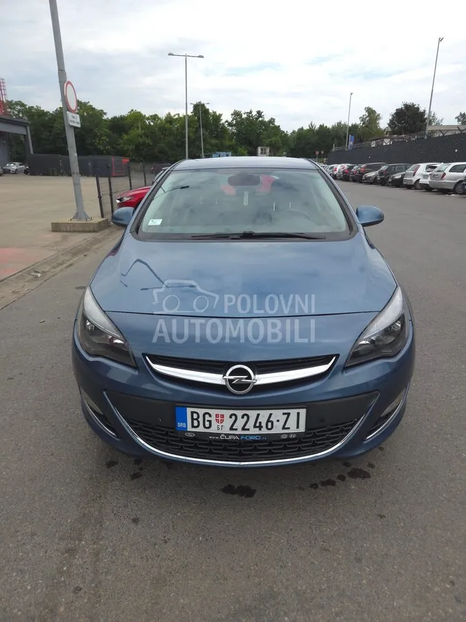Opel Astra J