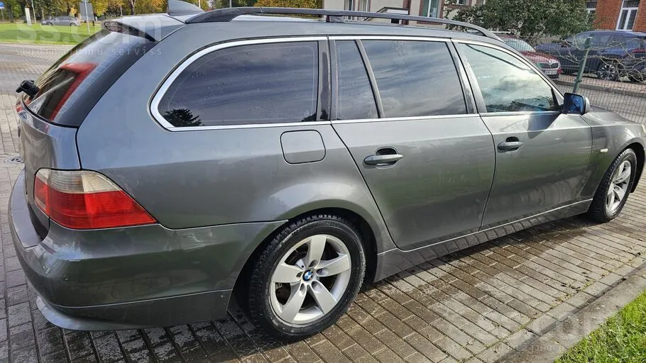 BMW 525