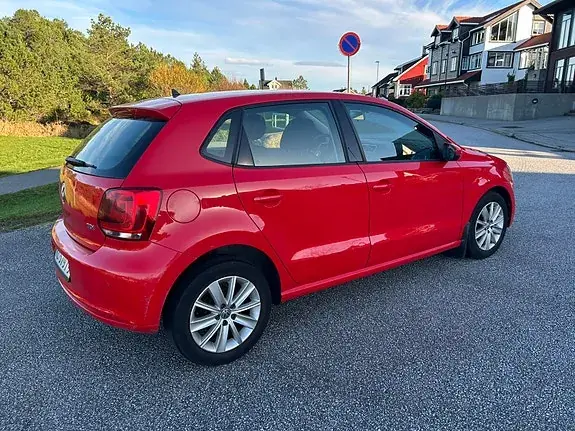 Volkswagen Polo 2011 photo 5