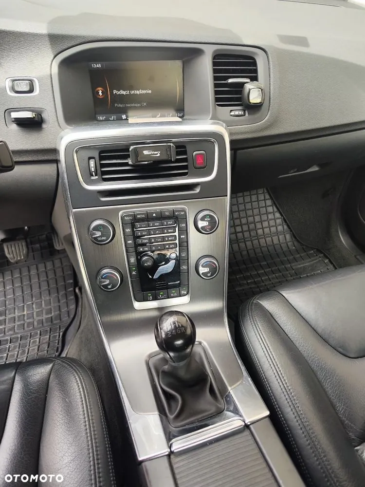 Volvo S60 2010 photo 3