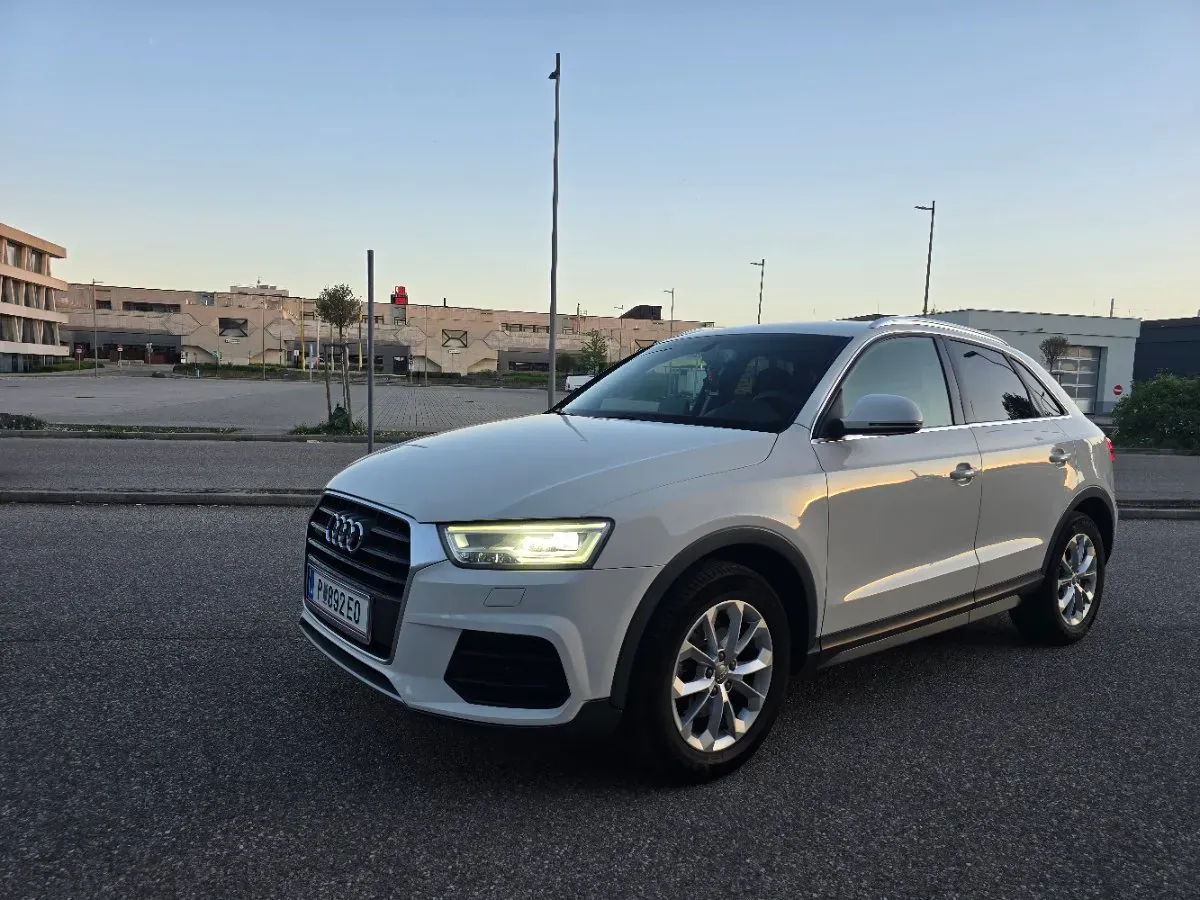 Audi Q3 2015 photo 2