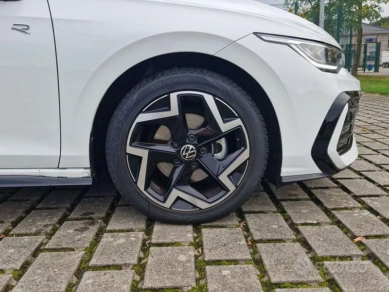 Volkswagen Golf 2026 photo 4