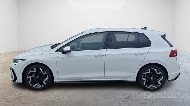 Volkswagen Golf 2026 photo 3