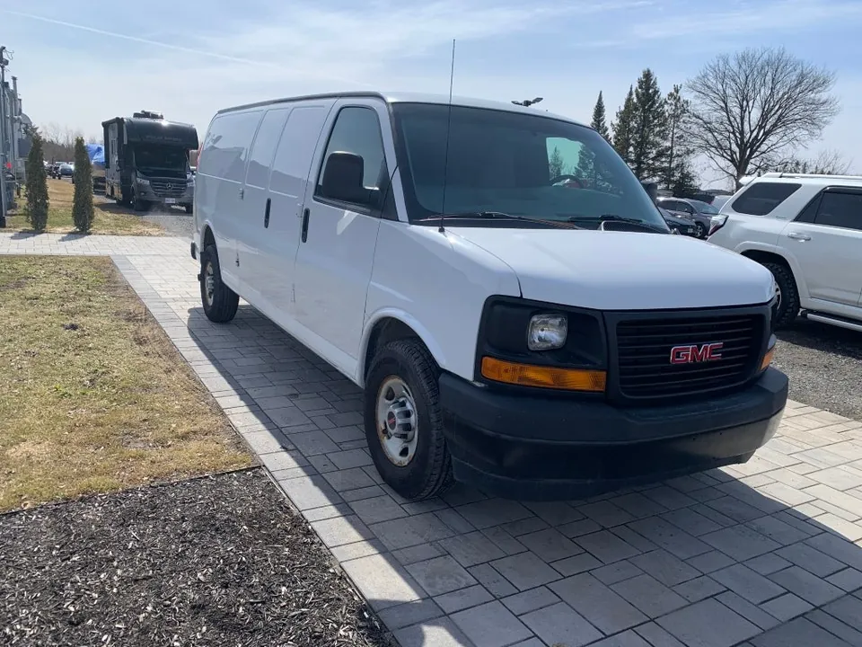 GMC Savana 2017 photo 3