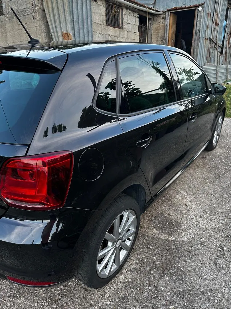 Volkswagen Polo 2015 photo 4