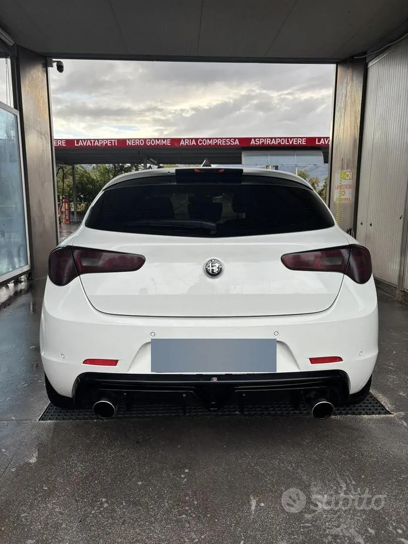 Alfa Romeo Giulietta 2025 photo 4