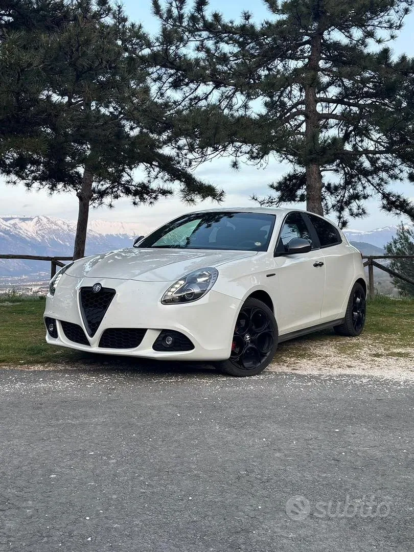 Alfa Romeo Giulietta 2025 photo 2