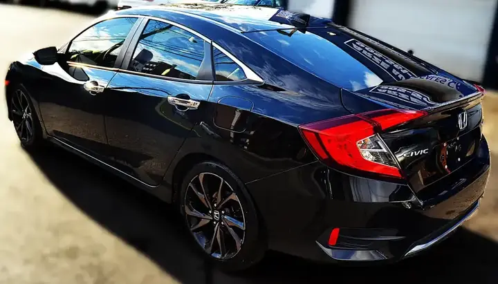 Honda Civic 2019 photo 3