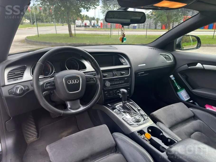 Audi A5 2008 photo 4