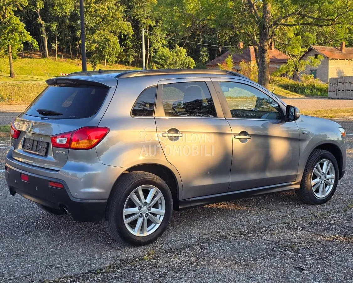 Mitsubishi Asx 2011 photo 5