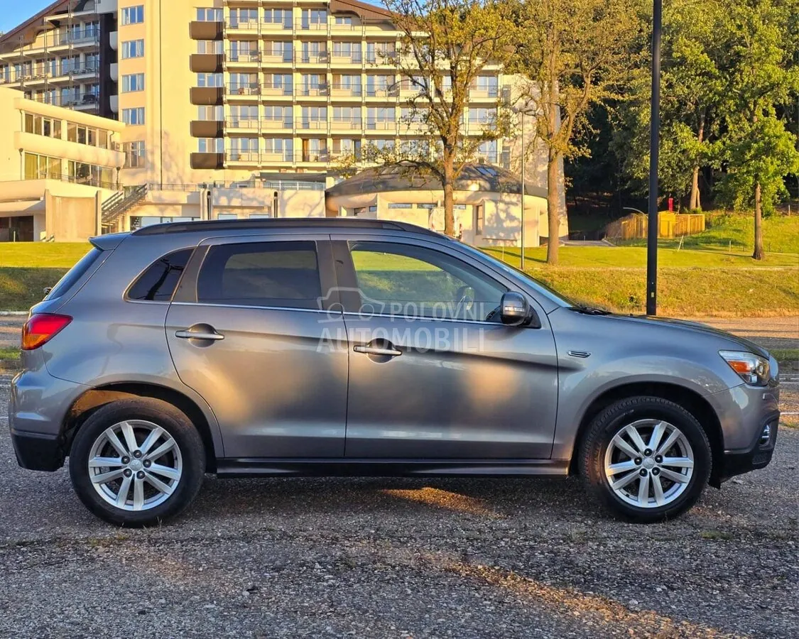 Mitsubishi Asx 2011 photo 4