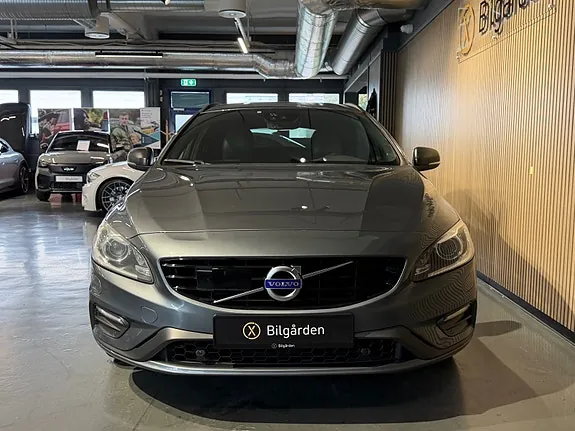Volvo V60 2017 photo 2