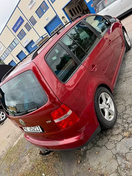 Volkswagen Touran 2006 photo 4