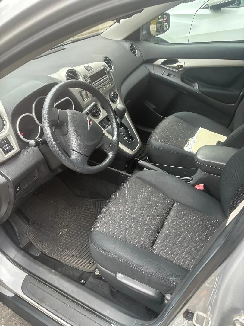 Pontiac Vibe 2009 photo 2
