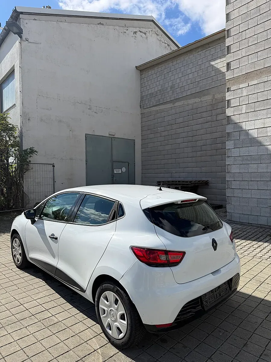 Renault Clio 2012 photo 3