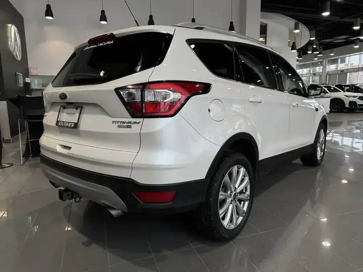 Ford Escape 2018 photo 3