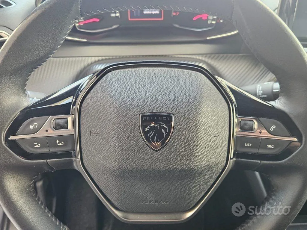 Peugeot 2008 2024 photo 5